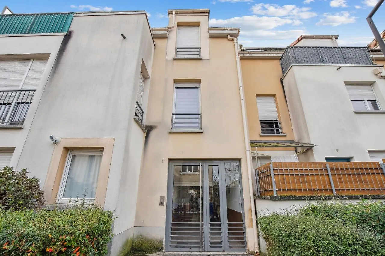 Chic And Spacious Apartment With Balcony Ivry-sur-Seine