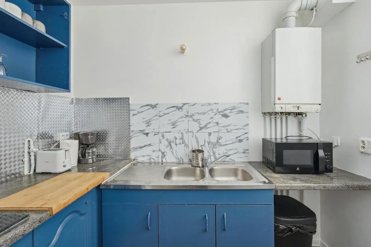 Chic And Spacious Apartment With Balcony Ivry-sur-Seine 0*,  France