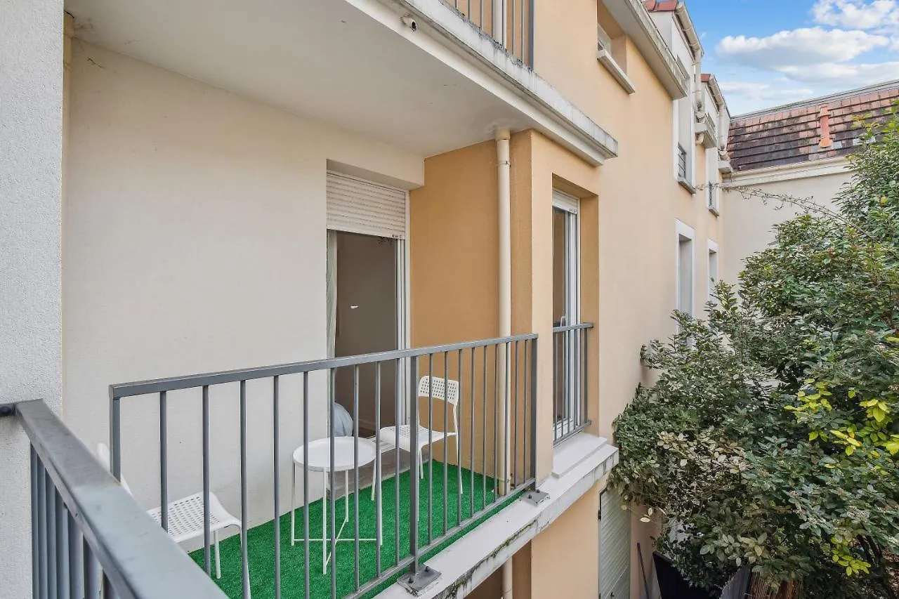 Chic And Spacious Apartment With Balcony Ivry-sur-Seine
